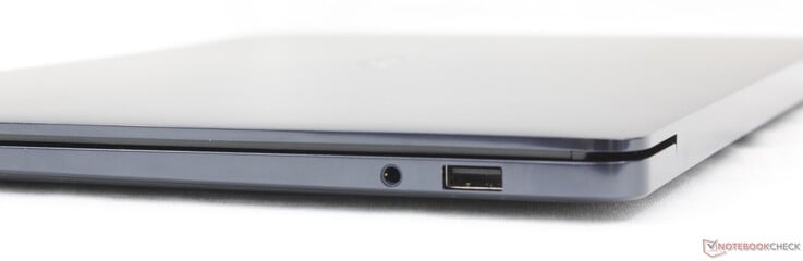 正确写法:3.5 毫米耳机,USB-A 3.2 Gen. 1