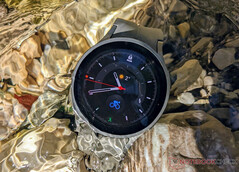 三星可能会通过Galaxy Watch7 Pro 或Galaxy Watch7 Ultra 来超越Galaxy Watch5 Pro 的电池续航时间。(图片来源:Notebookcheck)