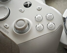 机甲白外观的 GameSir G7 Pro。(图片来源：Paraph）