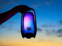 目前,JBL Pulse 6 已在中国和美国上市。