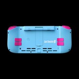 Nitro Deck 山羊模拟器版兼容 Switch 和 Switch OLED。(图片来源：CRKD）附带一个充电电池。