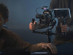 RS 5 最终将配备比 RS 4 Pro 更大的电池，如图所示。(图片来源：大疆创新）