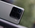 小米 16 Pro 机型将配备全新的 5000 万像素自拍摄像头。(图片来源：李琦）
