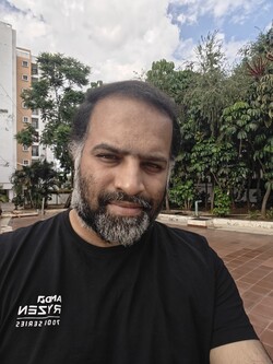 照片模式下的 3200 万像素自拍