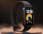 小米手环11 Active的表壳比前代产品略宽,线条也更棱角分明。