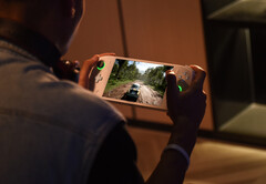 AOKZOE 最终将有两种颜色可供选择。(图片来源:AOKZOE)