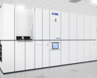 LLNL 的新型 BAT 激光技术可将效率提高 10 倍，从而彻底改变 EUV 光刻技术（图片来源：ASML）