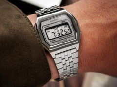 卡西欧 Vintage A1000A-7 手表（如图）和 A1000G-9 手表即将在英国上市。(图片来源：卡西欧）
