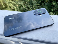 小米 Poco F7 配备 5000 万像素主摄像头和 800 万像素超广角摄像头。(图片来源：Notebookcheck）