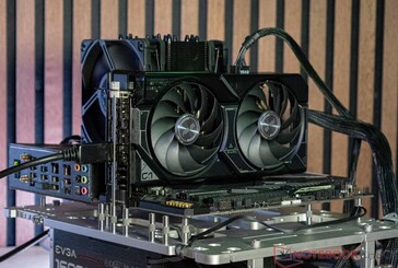 华硕双GeForce RTX 4060 Ti OC 在噪音测试中的表现