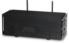Quiet PC 将英特尔 NUC 14 Pro+ 组件装入 Akasa Turing RC Pro 机箱。(图片来源：Quiet PC）