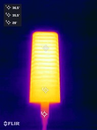 压力测试期间的热量积聚（顶部）