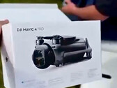 Mavic 4 Pro 可能还要再等一个月才能上市。(图片来源：via Matheo Leto）