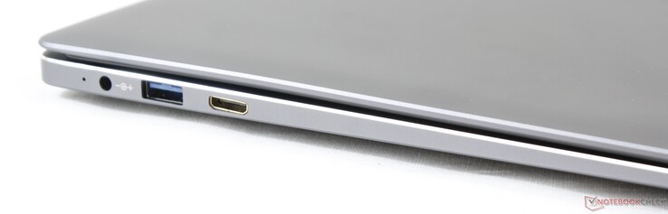 Left: AC adapter, USB 3.0, mini-HDMI