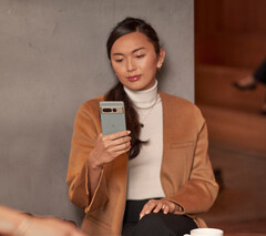 谷歌将在Pixel 7 Pro的预购中免费赠送Pixel Watch LTE。(图片来源:谷歌)