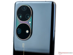 华为的CEO已经在展示P60 Pro的相机功能，前辈的照片。(图片来源: NotebookCheck)