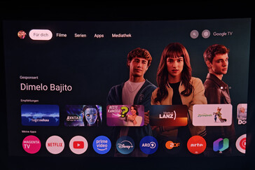 户外投影屏幕（黄昏）（图片来源：Daniel Schmidt）