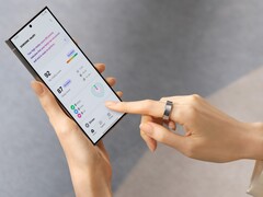 在推出Galaxy Ring（上图）之前，三星正在起诉竞争对手智能戒指制造商 Oura。(图片来源：三星）