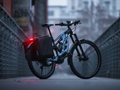 Thok MIG e-S 混合动力电动自行车专为城市道路和碎石路而设计。(图片来源：Thok）