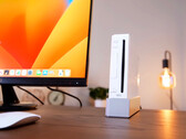 这台任天堂Wii的箱子里躺着一台功能性的Mac mini。(图片来源：Luke Miani)