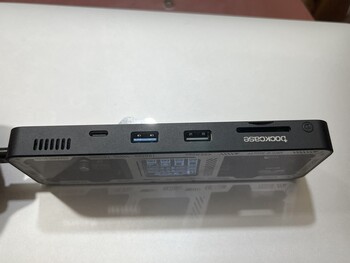 Dockcase 10 合 1 集线器探索版前端 I/O