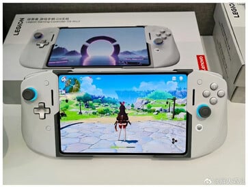 Y700 Infinite 上的 G9 控制器