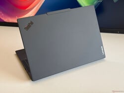 ThinkPad T14s 第7代
