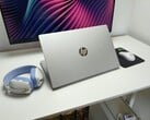AMD 处理器性能较弱:惠普 OmniBook 3 17