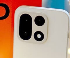 OnePlus 15 拥有出色的相机系统。但它能与最好的相机相媲美吗？