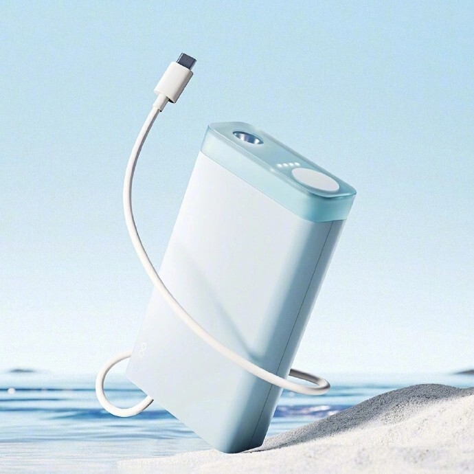 Oppo SuperVOOC 45W 超级闪充移动电源 20000。(图片来源：Oppo）