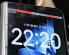 更紧凑、屏幕更宽的小米 Mix Fold 5 似乎在首张上手照片中亮相,该机型运行的是 HyperOS 4 系统。