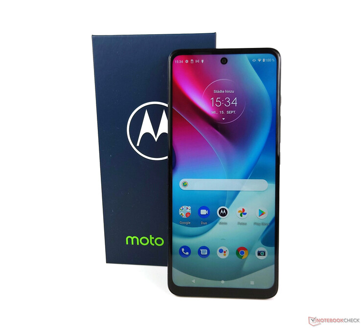 墨蓝色的摩托罗拉Moto G60s