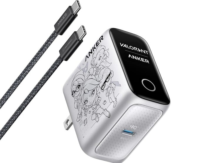该充电器随附一条5英尺长的240W USB-C转USB-C数据线