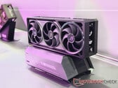 除了 Thunderbolt 5 端口外，还有三个 10 Gbps USB-C 端口。图：eGPU。(图片来源：Notebookcheck）