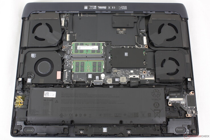 Alienware 18 Area-51 内部结构