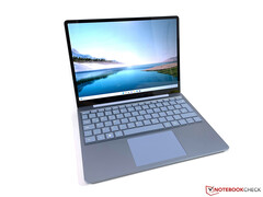 Surface Laptop Go 3 预计将与前代产品外观相似，如图所示。(图片来源：Notebookcheck）