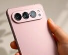 据称,得益于全新的三摄设计,三星Galaxy S27 Ultra相比Galaxy S26 Ultra具有四大优势。