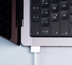 WhatCable 提供有关 MagSafe 和 USB-C 数据线的信息。