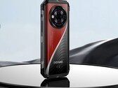 Doogee S118 Pro 强固型智能手机配备 10,800 mAh 电池和高达 2 TB 的存储空间。(图片来源：Doogee）
