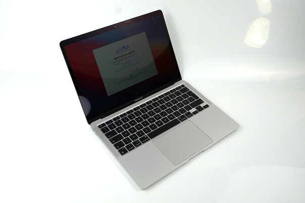 基于M1平台的MacBook Air将于今年11月迎来三周岁生日（图片来源：Notebookcheck）