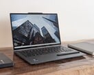 追求性能的用户应直接跳过ThinkPad X1 2-in-1 第11代的所有型号,仅选择搭载Core Ultra X7处理器的版本。