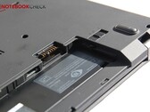 联想 ThinkPad T480 的外置电池槽。