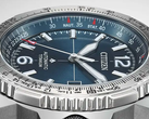 图中的全新 Citizen Promaster Air NK0040-58L 配备蓝色太阳纹表盘。