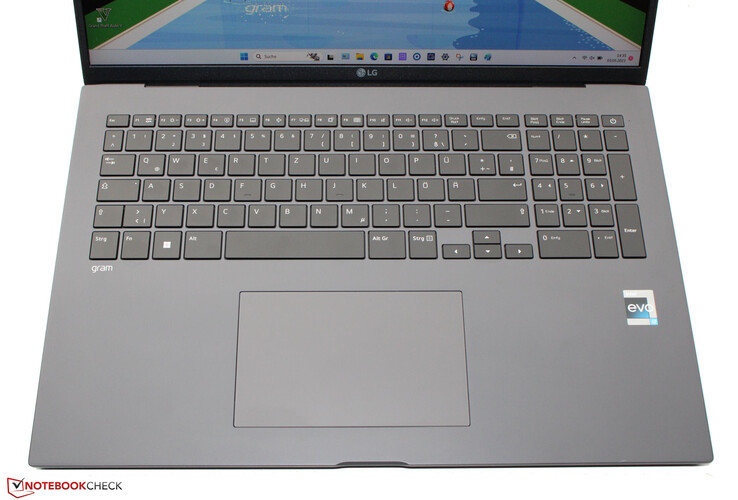 LG Gram 17 (2023)键盘
