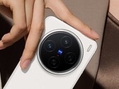 vivo 产品经理韩博晓发布了 vivo X200 蔡司相机的最新照片。(图片来源：微博）