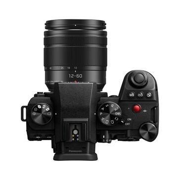 重新设计的 G9II 顶部面板（图片来源：Panasonic）