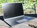 LG Ultra PC 16 (2022) AMD评论。这不是一个克。
