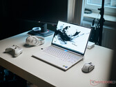 联想Legion 7 16IAX10 评测：强大的 Razer Blade 16 竞争对手