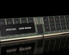 美光公司的DDR5 RDIMM内存模块。该公司新推出的512GB版本可使单台服务器配备高达12TB的内存。