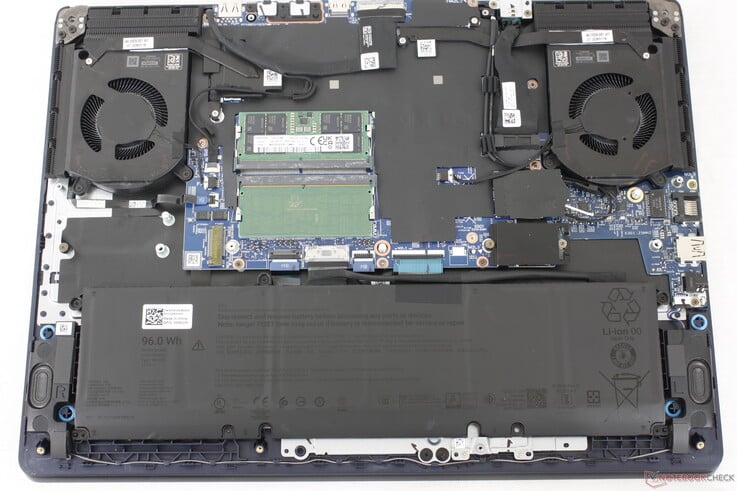 2026 年 Alienware 16X 主板无重大变化